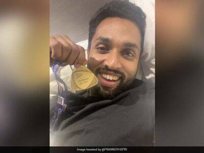 "Want To Sleep But...": HS Prannoy Shares Pic With Thomas Cup Gold