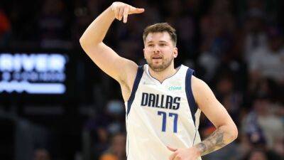 Devin Booker - Spencer Dinwiddie - Luka Doncic - Phoenix Suns - Chris Paul - NBA playoffs 2022 -- 'Told y'all Luka,' social media reacts to Dallas Mavericks' Game 7 rout of Phoenix Suns - espn.com -  Boston - county Bucks - county Dallas - county Maverick