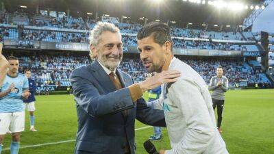 Balaídos estalla contra Mouriño
