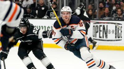 Connor Macdavid - Leon Draisaitl - Mike Smith - McDavid carries Oilers into second round - tsn.ca - Los Angeles -  Los Angeles