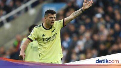 Ian Wright - Granit Xhaka - Dear Xhaka, Seharusnya Cuap-cuap di Ruang Ganti Saja! - sport.detik.com