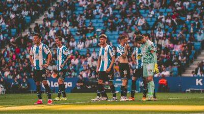 El Espanyol se juega en Granada evitar su segunda peor campaña