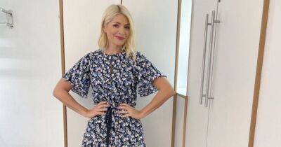 Holly Willoughby's 'stunning' This Morning floral mini dress is less than £200