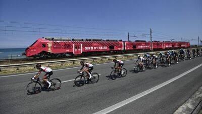 Giro de Italia en directo: Etapa 11 en vivo | Santarcangelo di Romagna – Reggio Emilia - en.as.com - Madrid