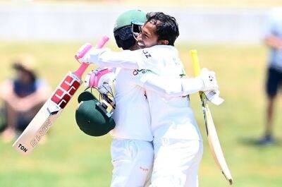 Mushfiqur becomes first Bangladesh cricketer to pass 5 000 Test runs