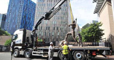 Gary Lineker's brilliant response as Newcastle legend Alan Shearer's statue moved to St James' Park
