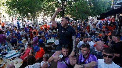 Five German soccer fans detained in Spain following clashes - tsn.ca - Germany - Spain - Scotland