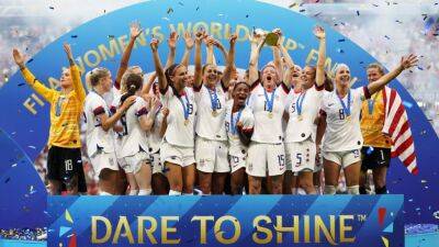 USWNT to receive equal pay in landmark agreement with U.S. Soccer - nbcsports.com - Usa
