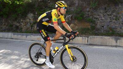Richard Carapaz - Vincenzo Nibali - ‘It’s not great’ – Tom Dumoulin admits he is struggling with back injury at Giro d’Italia - eurosport.com -  Astana