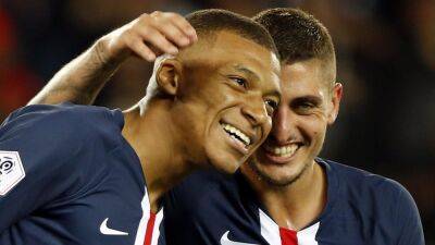 Marco Verratti says everyone at Paris Saint-Germain wants Kylian Mbappe to stay at the club