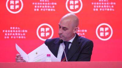 Luis Rubiales - Gerard Piqué - El Confidencial - Anticorrupción investiga a Rubiales - en.as.com