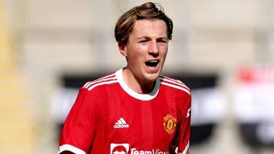 Charlie Savage signs new long-term deal at Manchester United