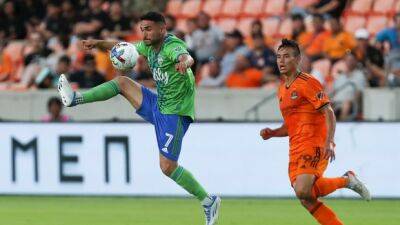 Ruidiaz, Frei lead Sounders to victory over Dynamo