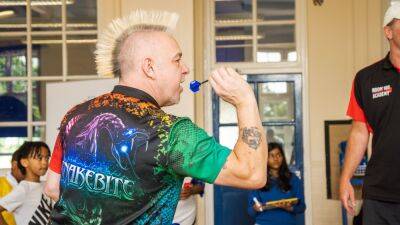 Peter Wright goes back to school to reveal how darts helped his numeracy skills