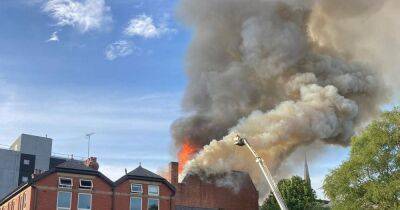 Huge clouds of smoke can be seen for miles after blaze breaks out at former cinema and nightclub in Preston - manchestereveningnews.co.uk -  Tokyo - county Preston