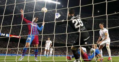 Soccer-Barcelona beat Mallorca to snap three-match losing run at home