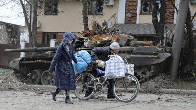 Vladimir Putin - Volodymyr Zelenskyy - Ukraine war live updates: Evacuation of civilians from Mariupol steel mill to continue - euronews.com - Britain - Russia - Ukraine - Usa - Poland -  Kherson -  Donetsk -  Mariupol