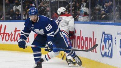 Leafs' Kase in, Bunting out for Game 1 vs. Lightning