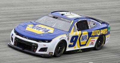 NASCAR Cup Dover: Elliott holds off Stenhouse to win rain-delayed race