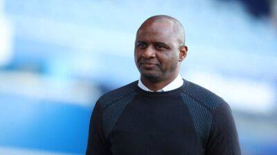 Palace manager Vieira in altercation with fan after loss at Everton