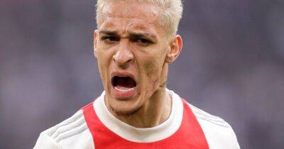 Jaap Stam - Lisandro Martínez - Jaap Stam warns Erik ten Hag over Manchester United transfer pursuit for Antony - manchestereveningnews.co.uk - Netherlands - Brazil - Argentina -  Amsterdam