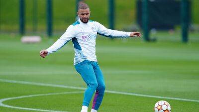 Manchester City boosted by return of John Stones and Kyle Walker