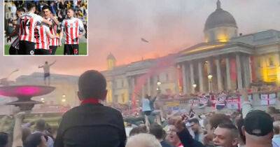 Sunderland fans take over Trafalgar Square ahead of play-off final