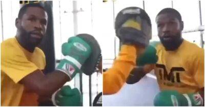 Floyd Mayweather exhibition: Money makes high-speed pad-work look easy in new footage