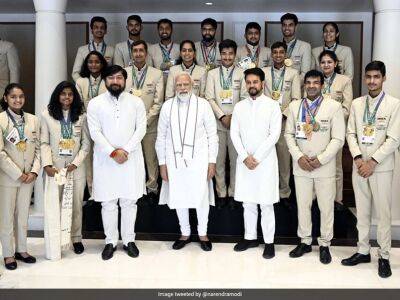 Narendra Modi - Anurag Thakur - PM Modi Hosts India's Deaflympics Contingent - sports.ndtv.com - Brazil - India