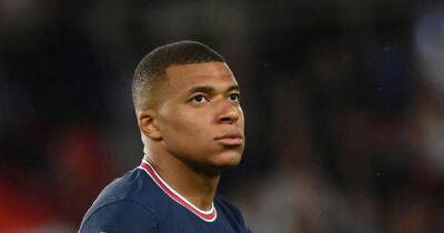 Kylian Mbappe makes transfer U-turn as striker snubs Real Madrid to stay with PSG