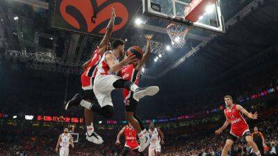 Un Efes muy veterano y con coraza - en.as.com -  Oklahoma City