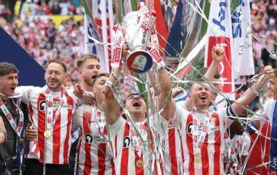 David Stockdale - Bailey Wright - Elliot Embleton - Ross Stewart - Alex Neil - Anthony Patterson - Sunderland promoted to Championship after play-off final victory - beinsports.com - county Johnson - county Lee
