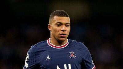 Kylian Mbappe to sign new PSG contract, ending speculation over his future