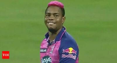 IPL 2022: Gavaskar lands in soup for unsavoury remark on Hetmyer and his wife - timesofindia.indiatimes.com - India -  Chennai