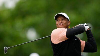 Tiger Woods falls away at US PGA Championship after nightmare third round