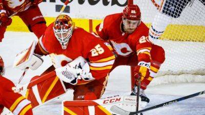 Flames focused on staying out of penalty box ahead of Game 3