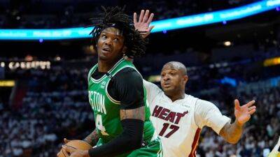 Adrian Wojnarowski - Brooklyn Nets - Robert Williams - Report: Celtics' Williams (knee) out for Game 3 - tsn.ca -  Boston - county Miami - county Bucks