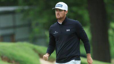 Pereira leads PGA Championship entering final round; Woods withdraws after 79
