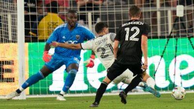 Osorio scores late to lift struggling Toronto FC to draw with D.C. United