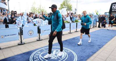 'Why is Kyle Walker not starting?' - Man City fans react to Fernandinho news in title decider