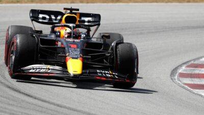 Sergio Perez - Charles Leclerc - Verstappen leads Red Bull 1-2 in Spain, Leclerc abandons - tsn.ca - Spain - county George - county Russell