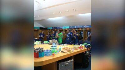 El momento del morbo total: así recibió Ramos a Mbappé en el vestuario tras su 'no' al Madrid - en.as.com