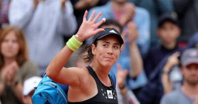 Tennis-Muguruza's freefall continues with French Open first-round loss