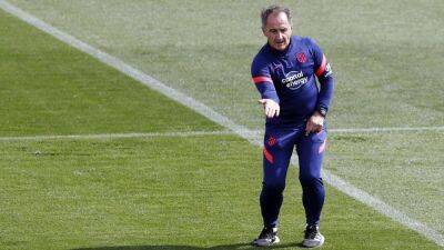 Diego Alonso - Uruguay puede romper la pareja Simeone-Profe en el Atlético - en.as.com - Qatar - Madrid - Uruguay