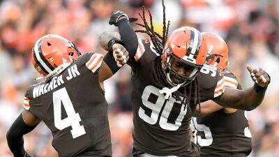 Nick Cammett - Myles Garrett - Cleveland Browns to re-sign former No. 1 overall draft pick Jadeveon Clowney: report - foxnews.com - state Arizona - county Brown - county Cleveland -  Houston - state Ohio