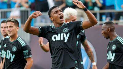 Rios' late goal lifts Charlotte over Vancouver