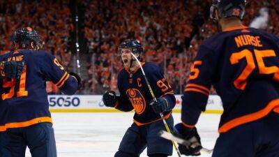 NHL Rink Wrap: McDavid earns his M-V-P chants; Panthers on brink