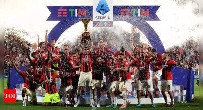Franck Kessie - Stefano Pioli - Olivier Giroud - Alexis Saelemaekers - AC Milan win first Serie A title since 2011 - timesofindia.indiatimes.com - France - Italy -  Milan