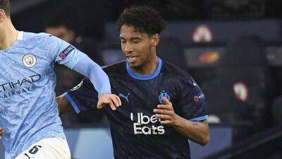 Aston Villa sign midfielder Boubacar Kamara from Marseille on a five-year deal