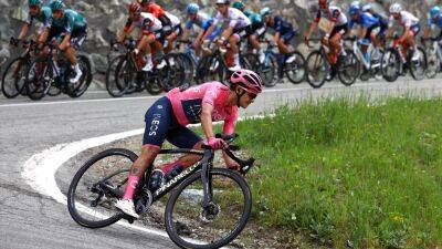 Alejandro Valverde - Richard Carapaz - Vincenzo Nibali - Blazin’ Saddles: Bora target Carapaz, Landa on the charge - Things to look out for in final week of the Giro d’Italia - eurosport.com - Czech Republic - Ecuador